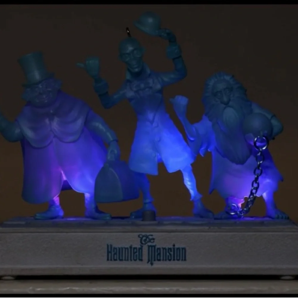 Disney haunted mansion hitchhiking ghosts hallmark ornament. (colorchange/sing) - Picture 2 of 8